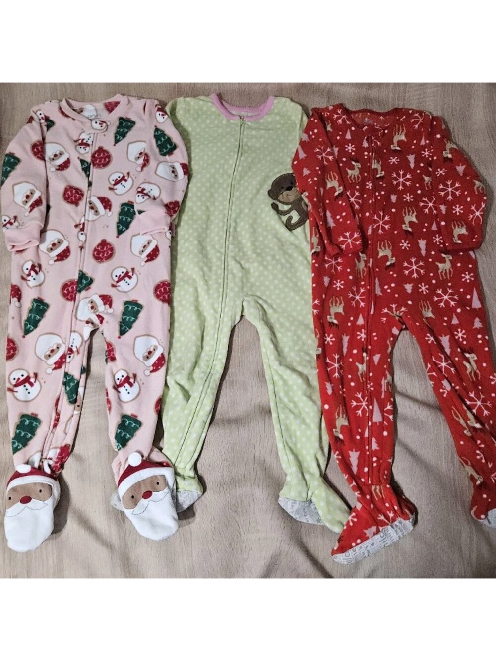 Lot Of 3 Fleece Footed Pajamas Pjs Girls Sizes 3t & 2t  Carters Cozy Colorful
